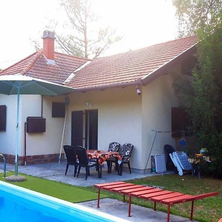 Csillag-lak Balatonföldvár Exterior foto
